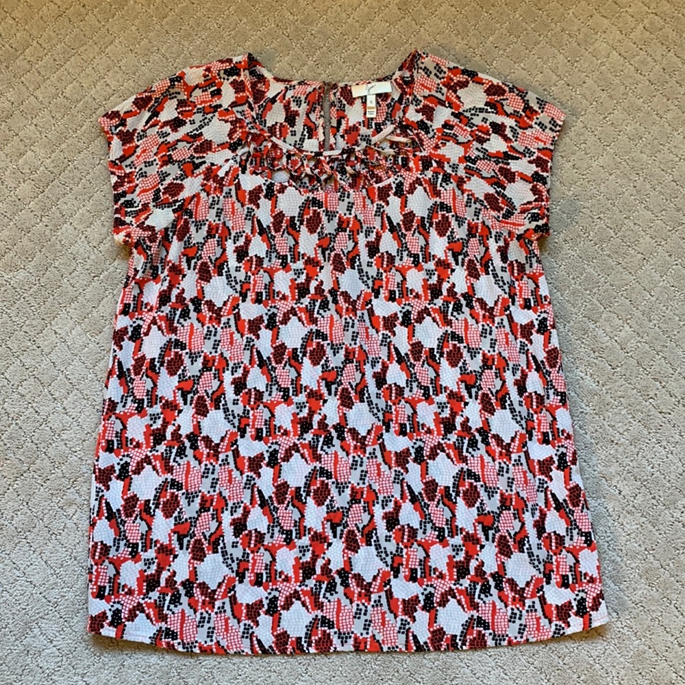 Joie silk short sleeve multi color blouse. Size S. Basket weave collar.